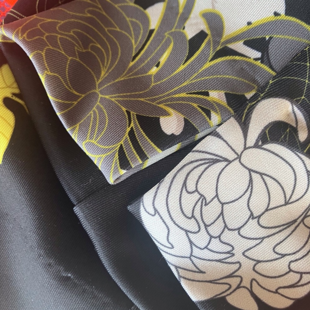 Joseph Ribkoff Black and Yellow with gray Floral pants chic - Picture 8 of 8
